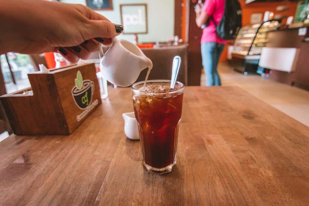 Delicious Western and Khmer Food: Common Grounds
