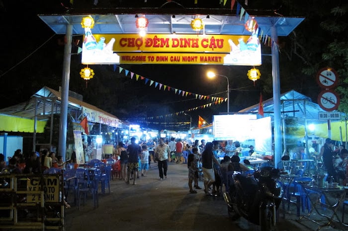 7. Dinh Cau Night Market - 8 Markets in Vietnam That You Will Love