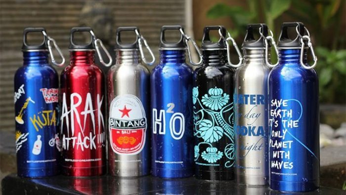 Responsible Travel Tips - Shop Local