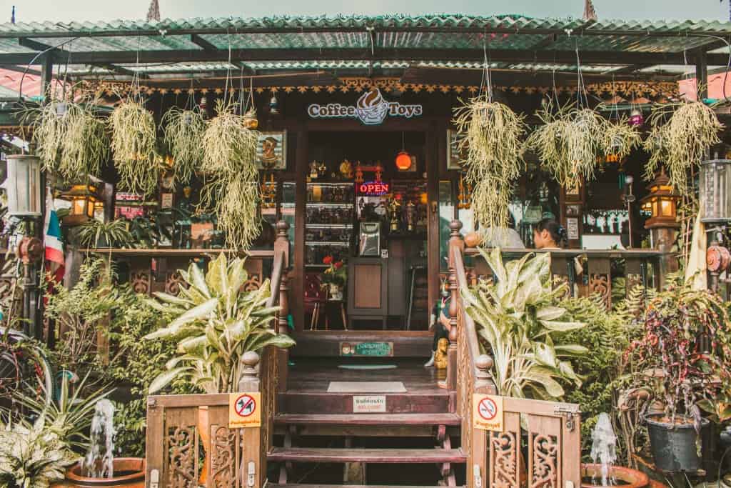 Essential Thai Phrases for Dining