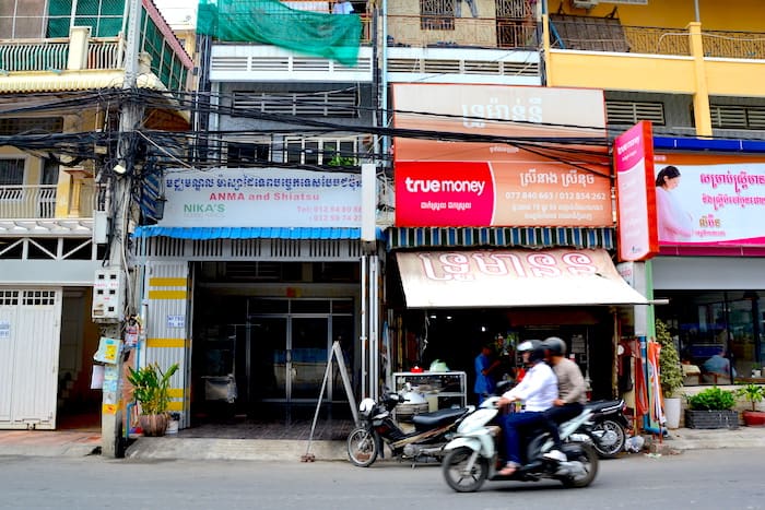Massage in Phnom Penh: A Bit of Background on Nika's Seeing Hands - Where to Get a Massage in Phnom Penh
