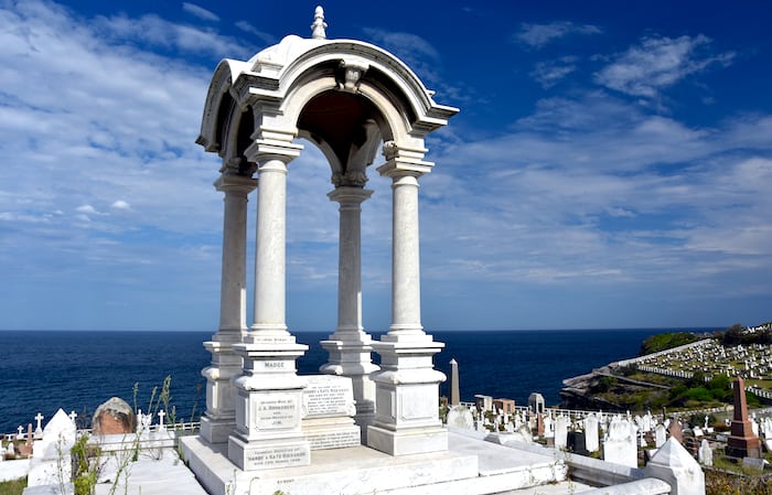 History at the Bondi to Coogee Walk: Waverley Cemetery - Bondi to Coogee Walk: 10 Best Stops on Sydney’s Most Popular Coastal Walk
