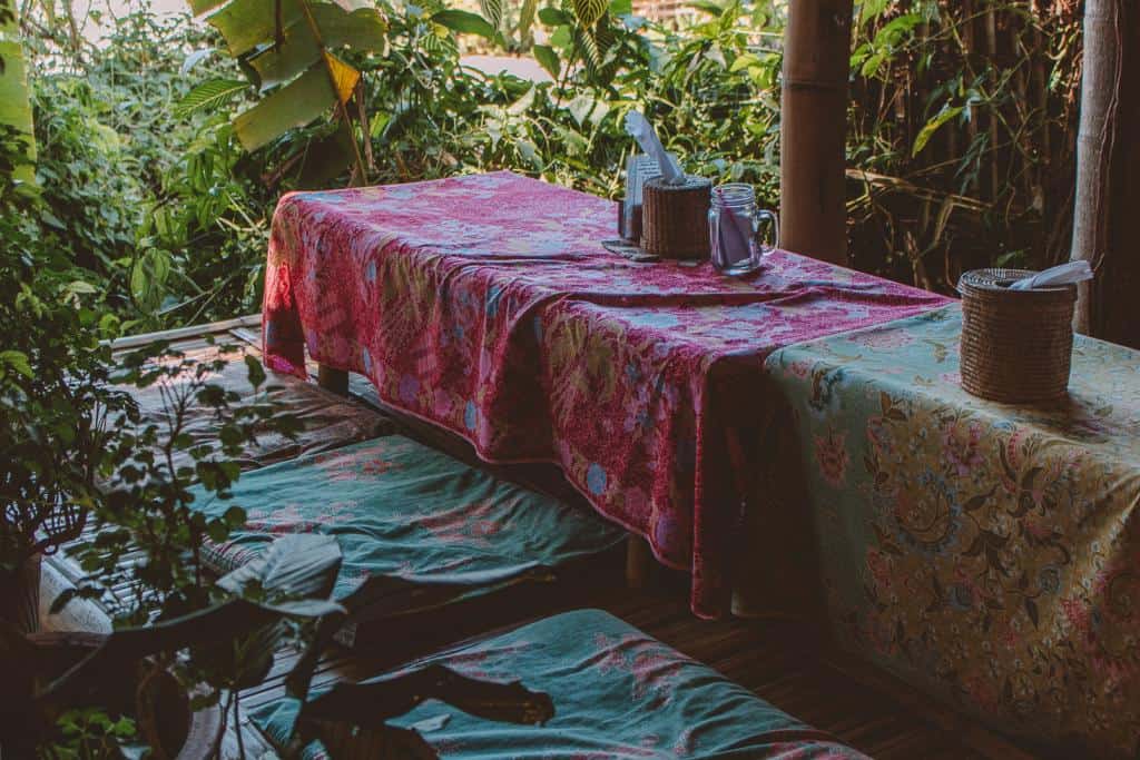 Earth Tone - Cafes in Pai: Where to Get the Best Coffee in Pai, Thailand