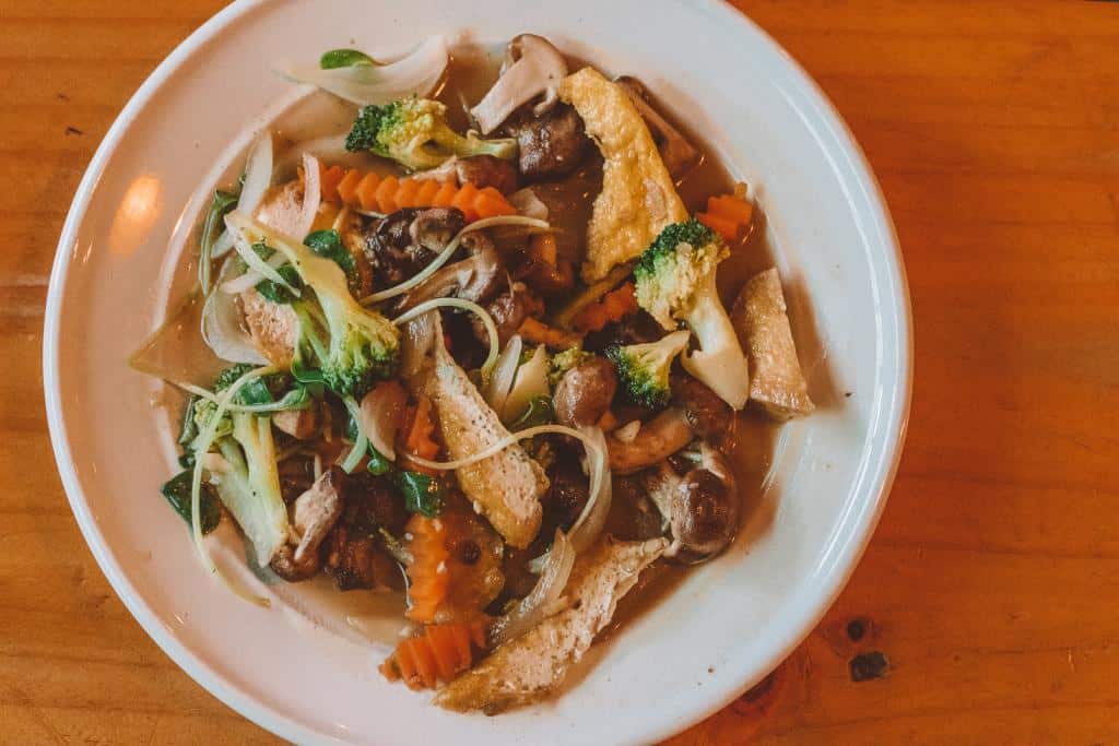 Charlie and Lek's - Pai Restaurants & Cheap Eats for Backpackers on a Budget