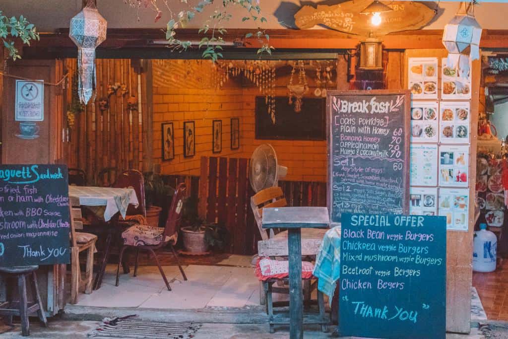 Karsa Long Thai Food - Pai Restaurants & Cheap Eats for Backpackers on a Budget