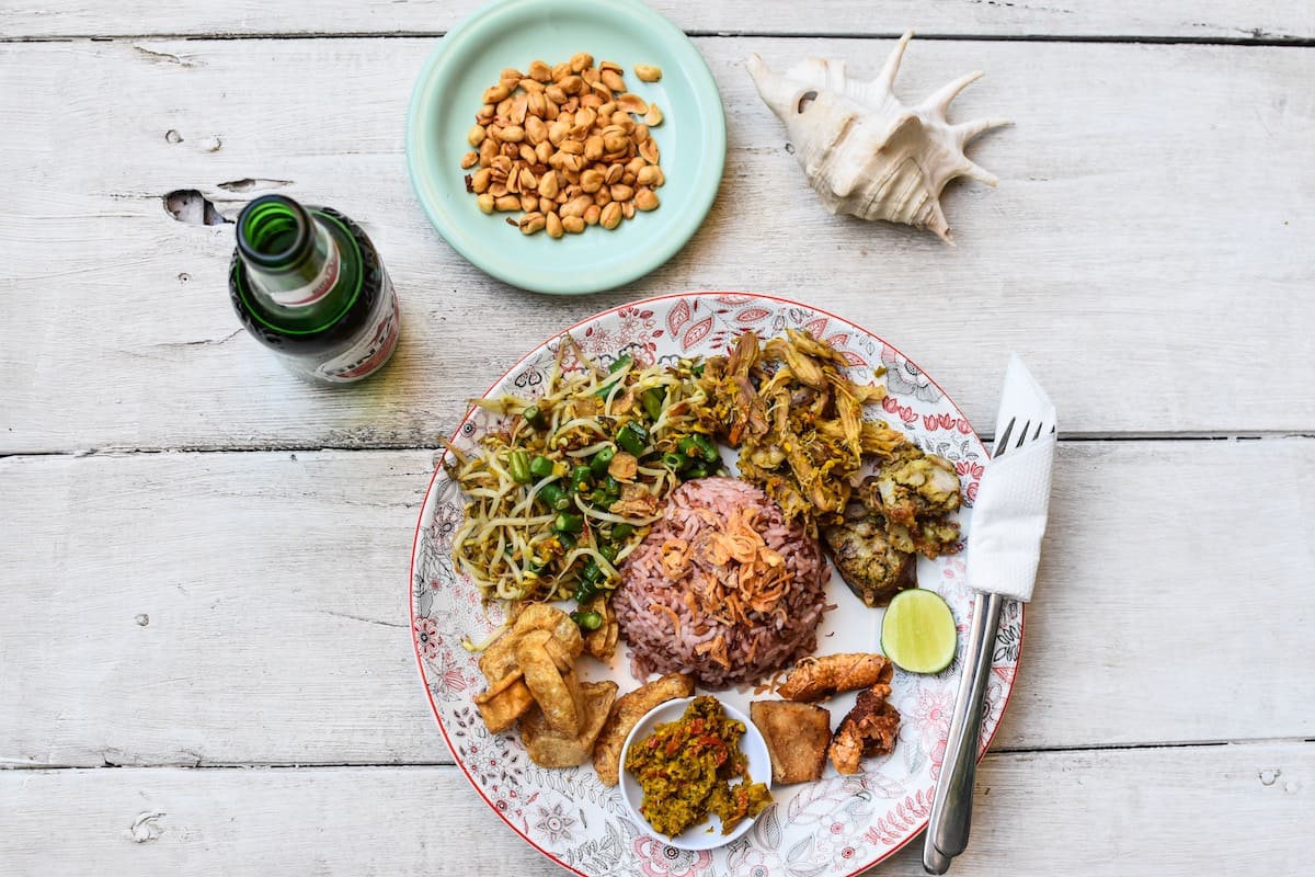 16. Order local food and drinks - Spend locally - 20 Ways to be a Green Traveler Now: Instant Sustainable Tourism Guide
