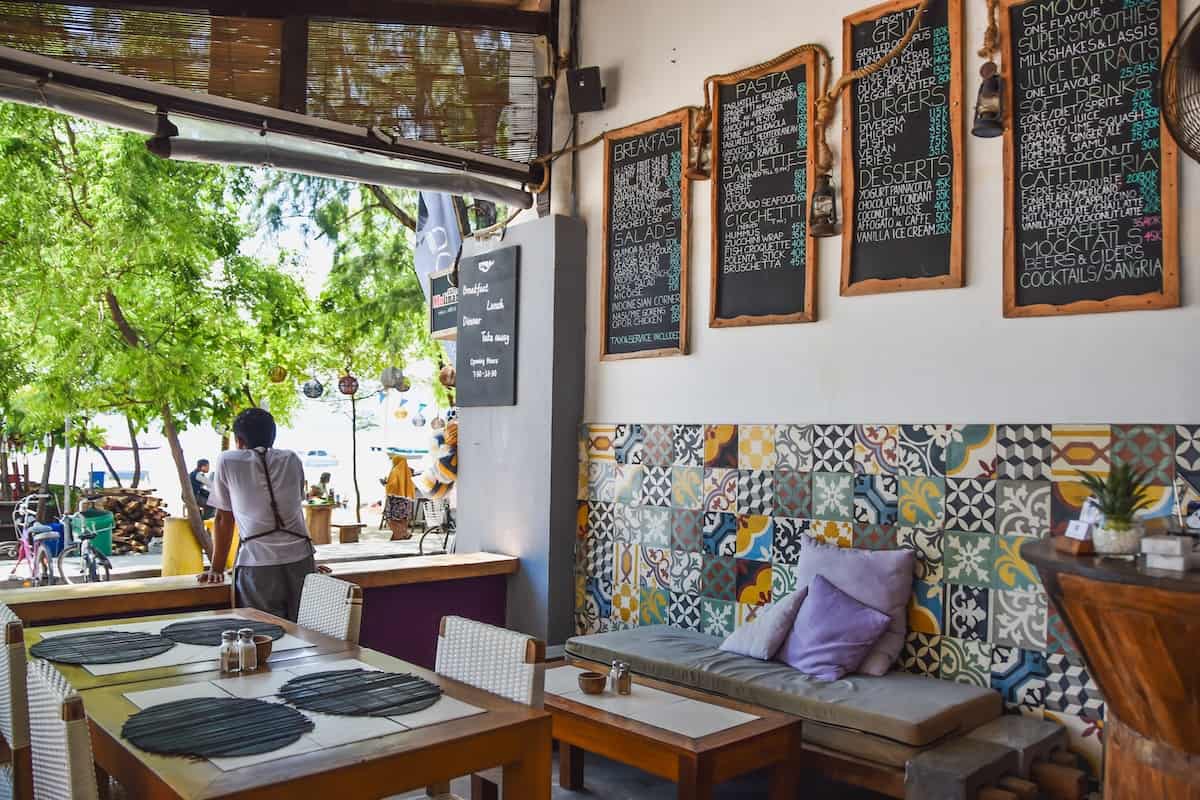 Diversia Restaurant and Lounge: Best Italian Food on Gili Trawangan - Where to Eat on Gili Trawangan: Best Breakfast Cafes