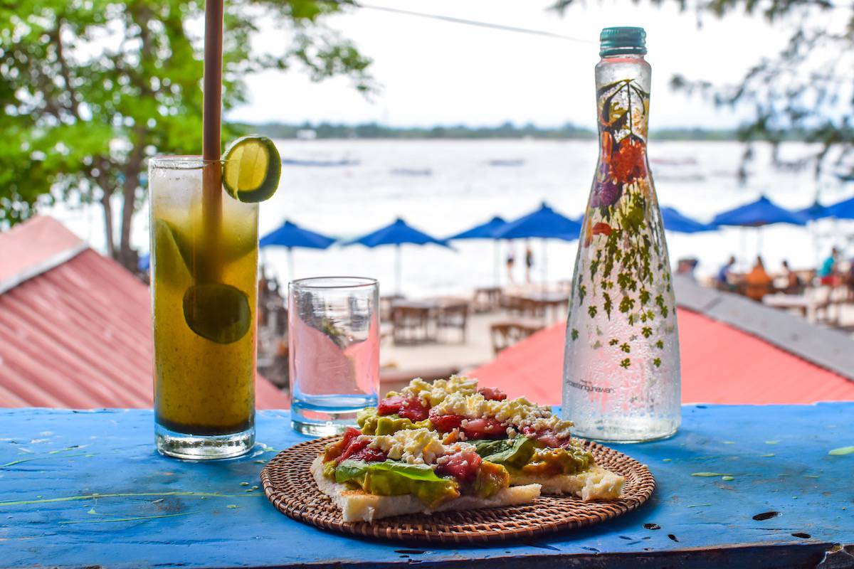 Hellocapitano Lifestyle Cafe: Most Instagrammable Cafe on Gili Trawangan - Where to Eat on Gili Trawangan: Best Breakfast Cafes