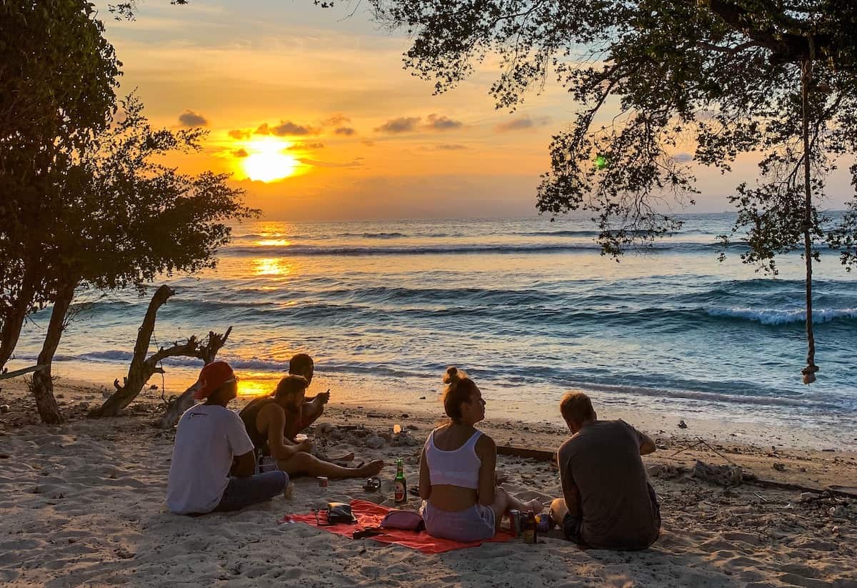 Top Gili Trawangan Hotels & Accommodation for Backpackers 