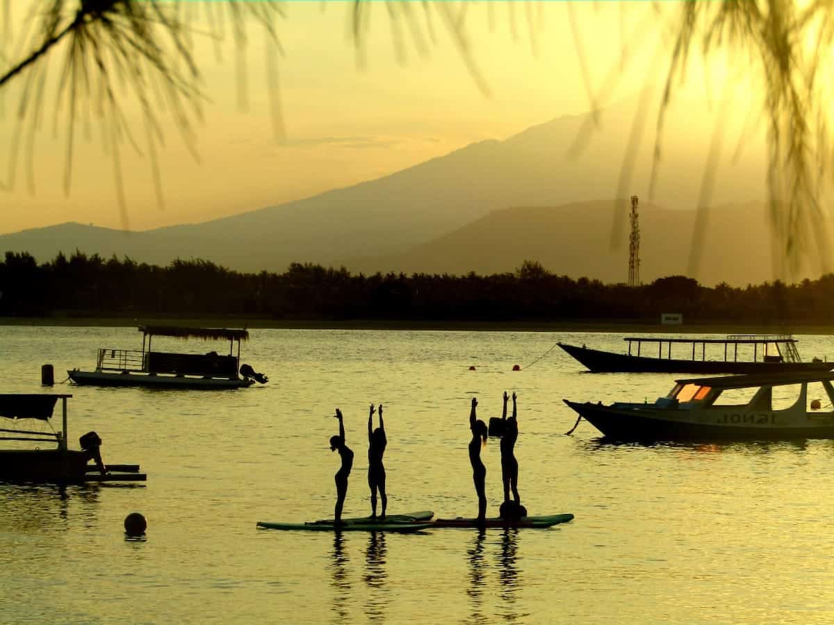 Sunrise SUP Yoga Gili Trawangan