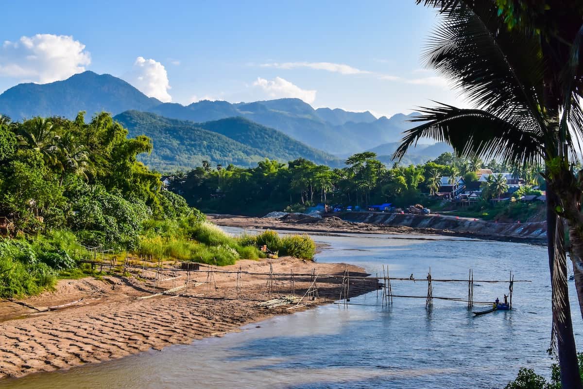 Luang Prabang to Vang Vieng Transportation Guide