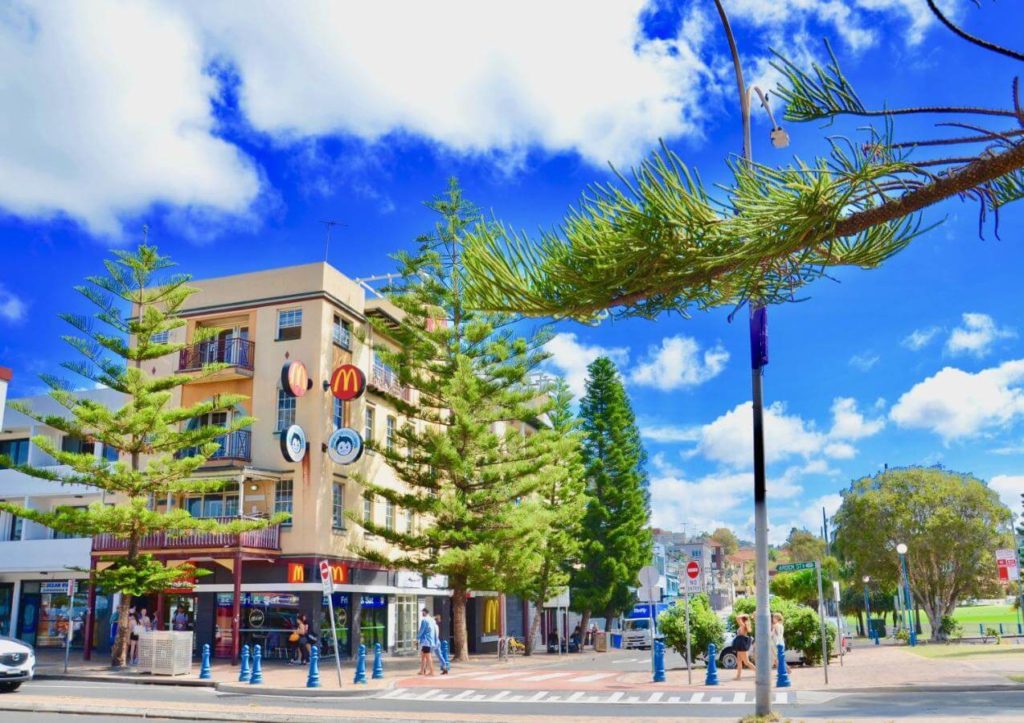 EXHAUSTED AFTER ALL THAT RUNNING? NEED A PLACE TO STAY? - Sydney’s Best Running Routes to Keep on Movin…