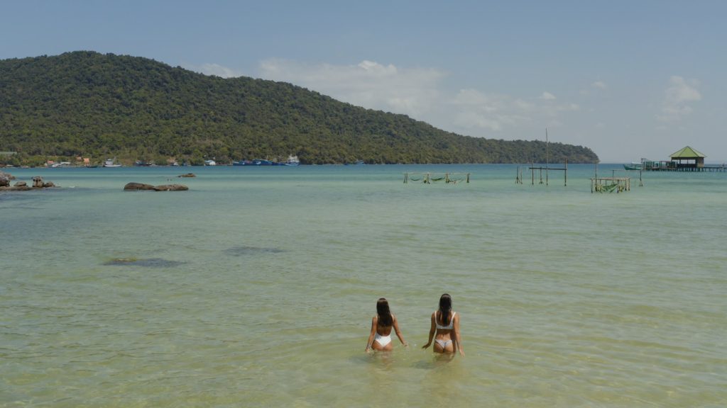 Mad Monkey Koh Rong Samloem Beach