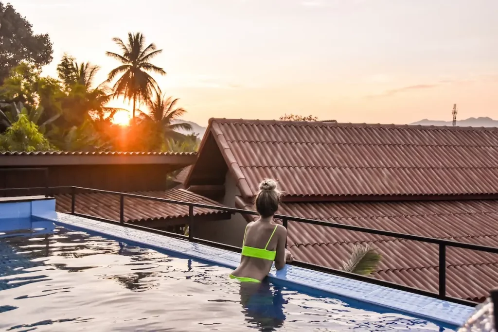Mad Monkey Luang Prabang infinity pool