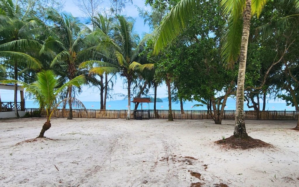 Mad Monkey Koh Rong Superior Double