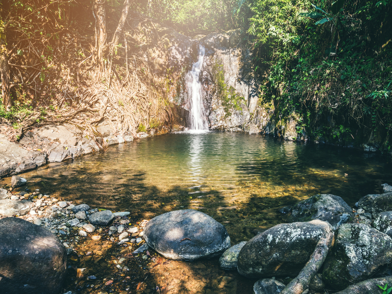 Kaeng Nyui Waterfall in Vang Vieng
