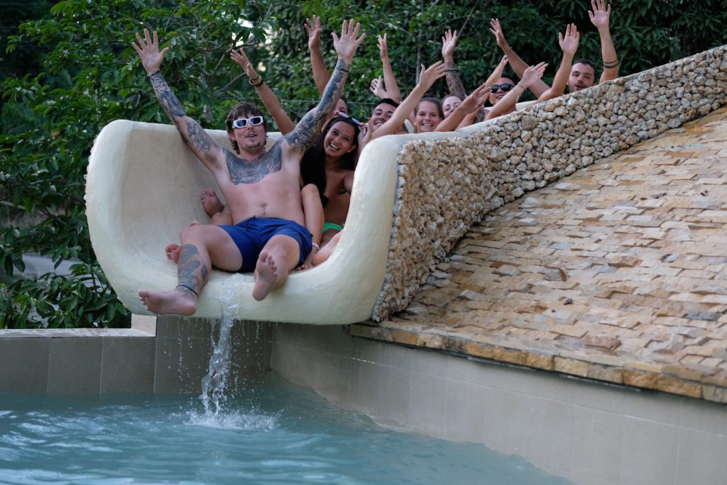Mad Monkey Siquijor